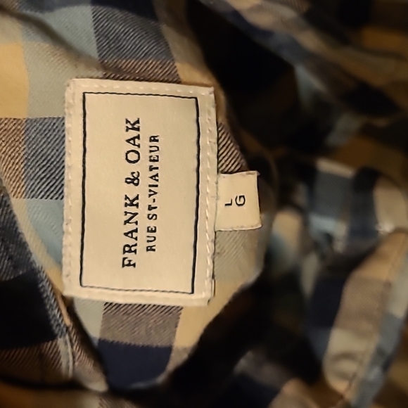 Blue/navy/sand patterened button-down - Picture 2 of 5